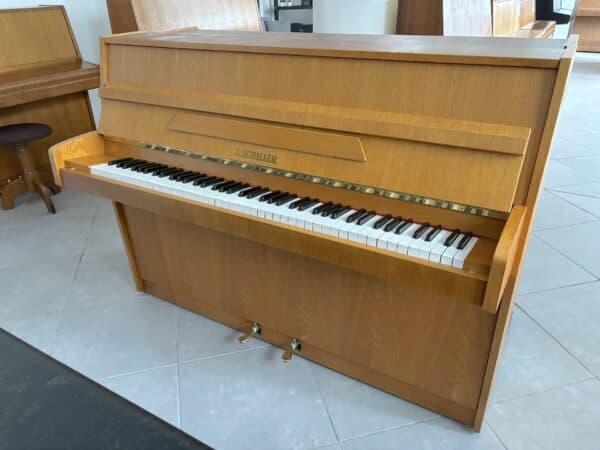Německé piano J. Schiller, levné piano Plzeň 022PH