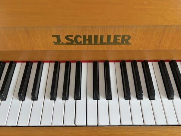 Německé piano J. Schiller, levné piano Plzeň 022PH