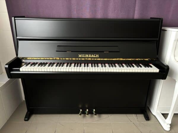 Černé piano Weinbach, české piano 008PC