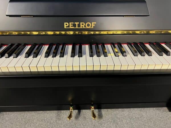 Petrof Harmonie, černé piano Petrof 103PC