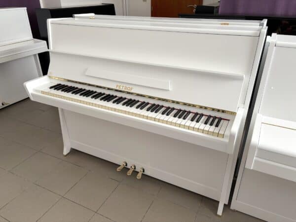 Petrof K114, bílé piano Petrof 006PB