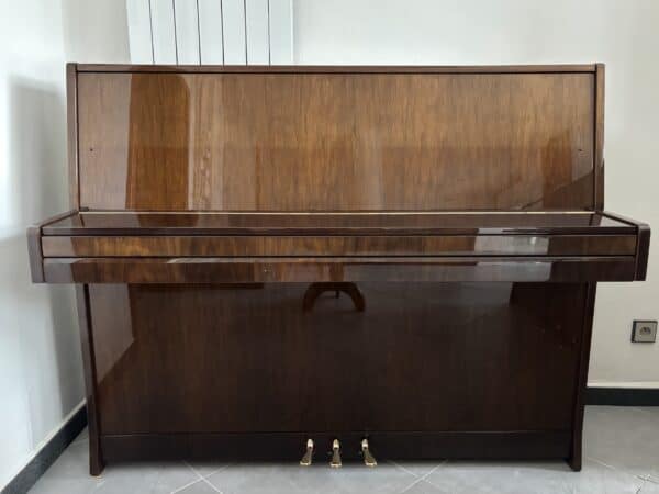 Lesklé piano, pianino Petrof 014PH