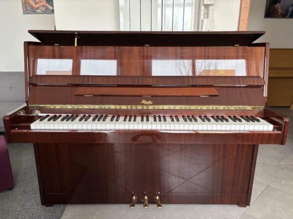 Piano Rösler/Petrof, lesklé piano 011PH