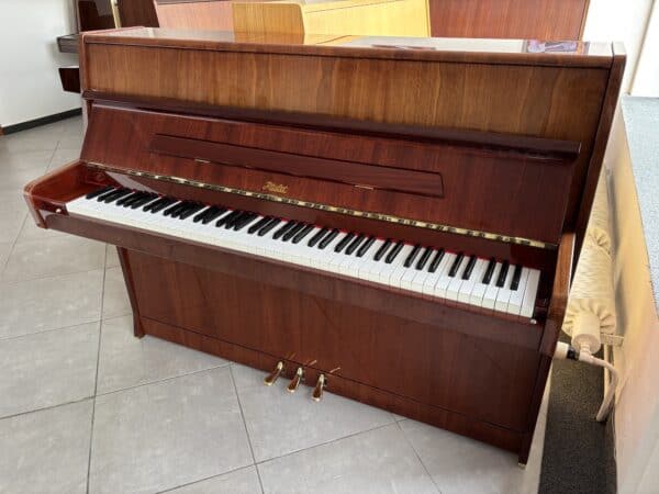 Lesklé piano Rösler 028PH