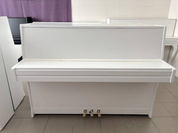 Bílé piano Petrof, bazar pian a klavírů v Plzni 002PB