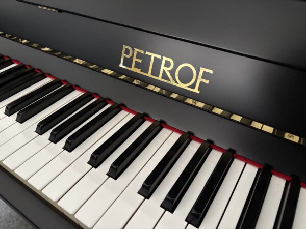 Piano Petrof 125 Opera, černé piano Petrof, prodej pian Plzeň 005PC