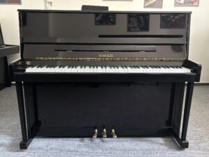 Černé piano Scholze, české piano, vysoký lesk 010PC