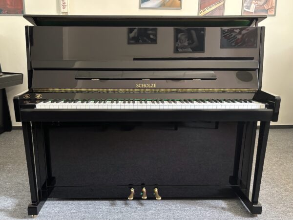 Černé piano Scholze, české piano, vysoký lesk 010PC