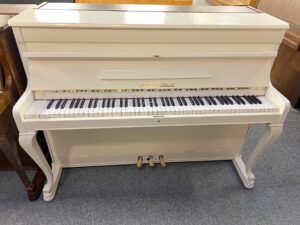 Smetanové piano Weinbach, klavír v krémové barvě, bílé piano bazar 104PB