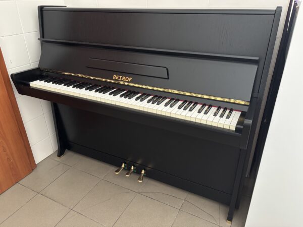 Petrof K114 klasik černé piano 007PC