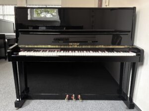 Petrof Koncertino černý lesk, piano Petrof 003PC