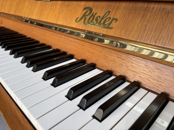 Levné piano Rösler Plzeň 017PH