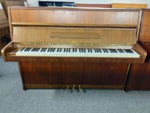 České piano Rösler (Petrof) 113PH