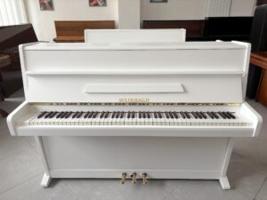 Bílé piano Weinbach, prodej pian v Plzni 010PB