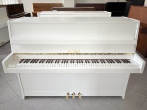 Klavír - piano Petrof bílé, bazar pian Plzeň 011PB