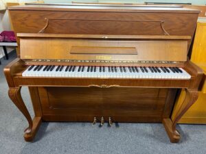 Petrof Chippendale piano 123PH